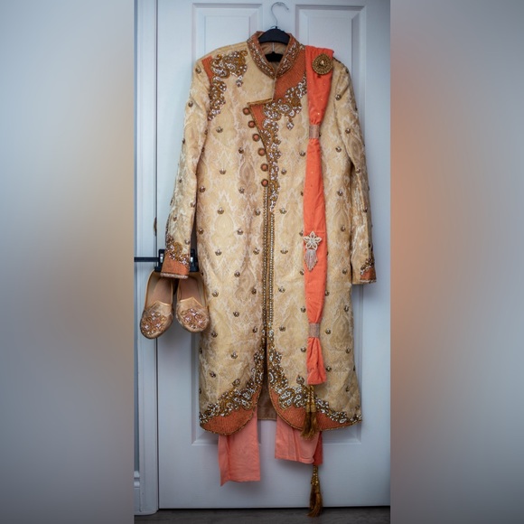 Sherwani Indian outfit - Picture 6 of 9